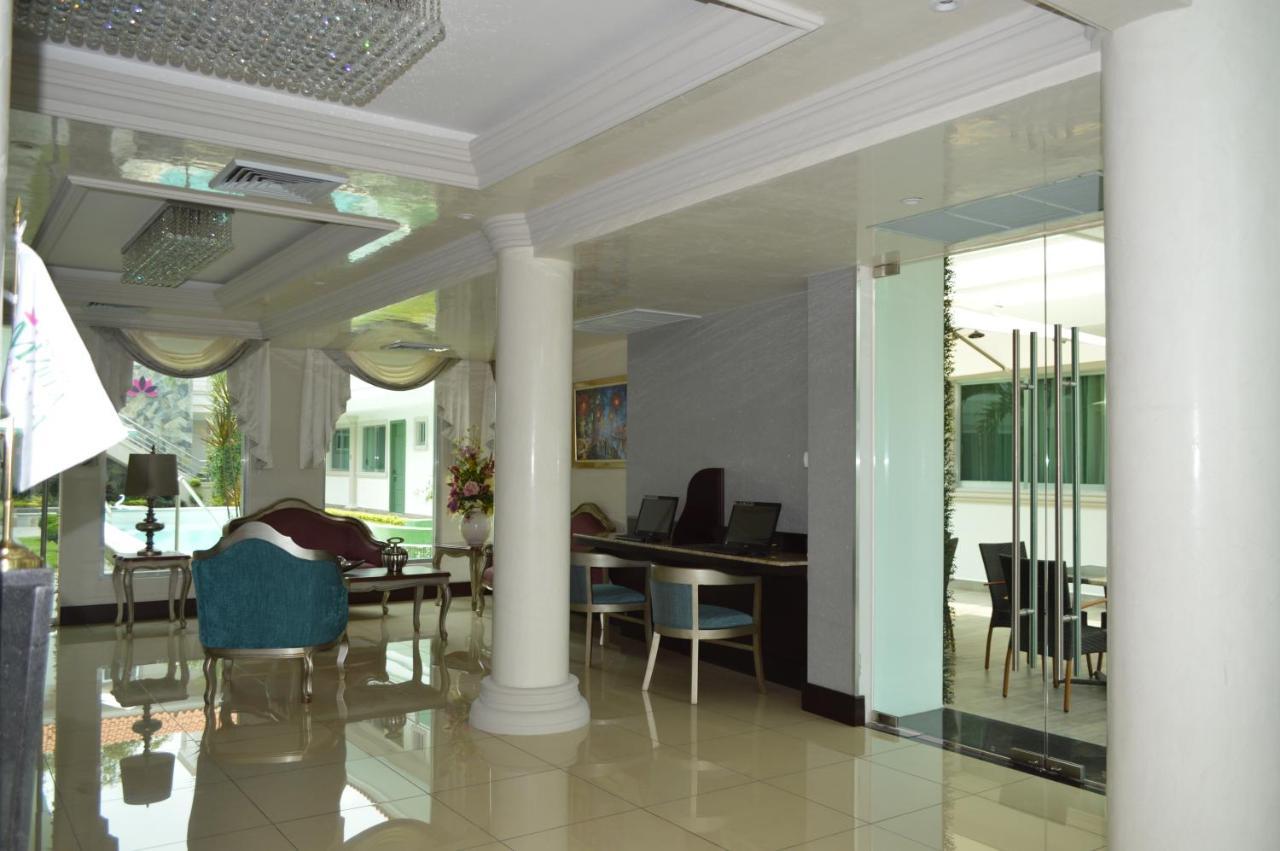 Hotel Villa Magna Poza Rica Exterior photo